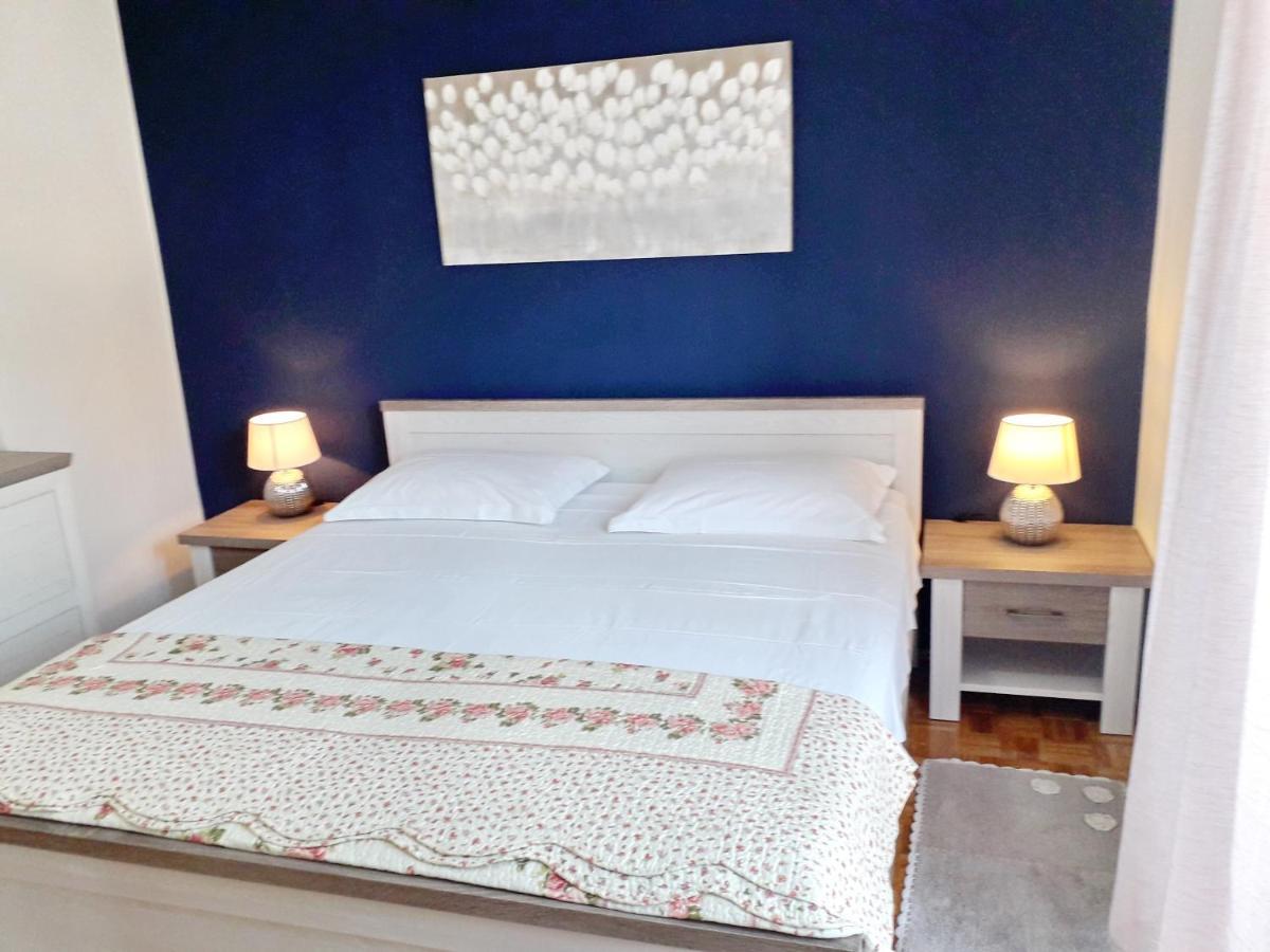 Apartments J&R Babara Biograd Na Moru Bagian luar foto