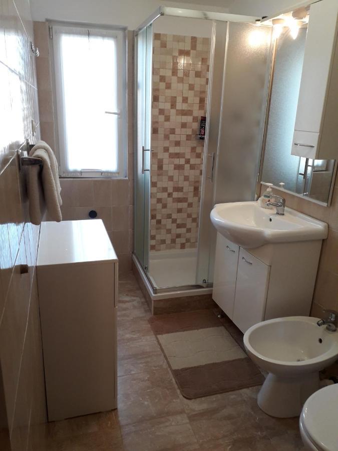 Apartments J&R Babara Biograd Na Moru Bagian luar foto