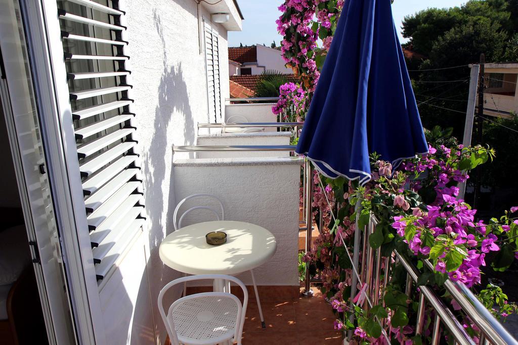 Apartments J&R Babara Biograd Na Moru Ruang foto