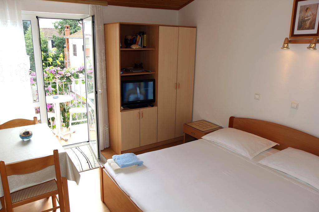 Apartments J&R Babara Biograd Na Moru Bagian luar foto