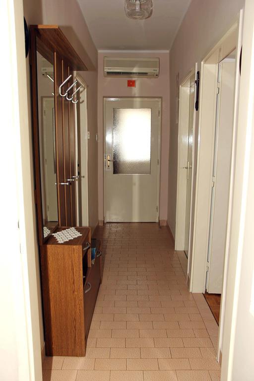 Apartments J&R Babara Biograd Na Moru Ruang foto