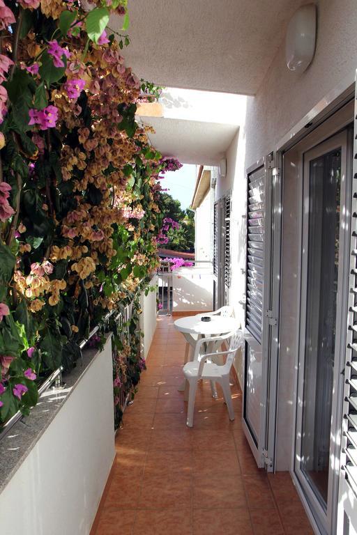 Apartments J&R Babara Biograd Na Moru Ruang foto