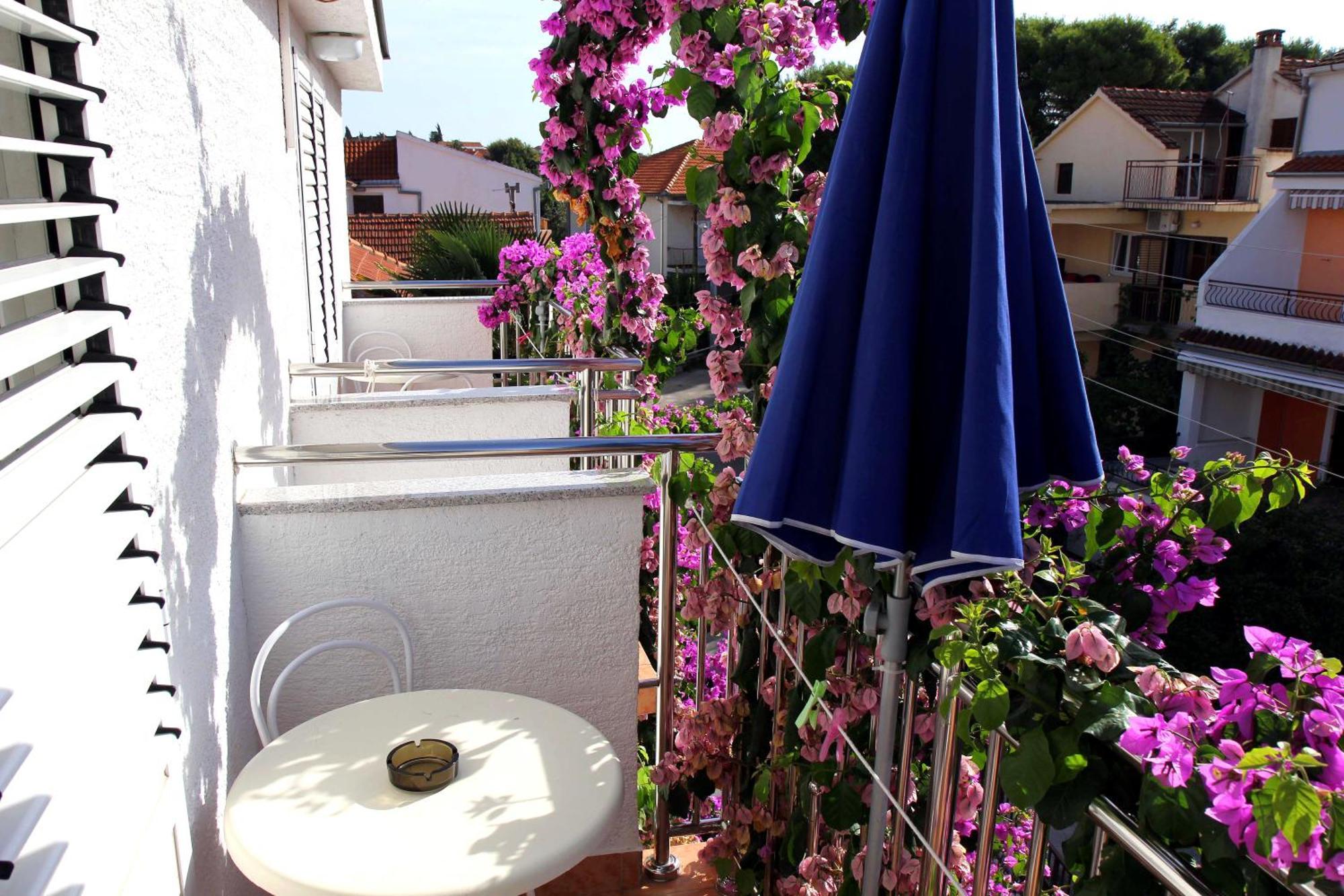 Apartments J&R Babara Biograd Na Moru Ruang foto