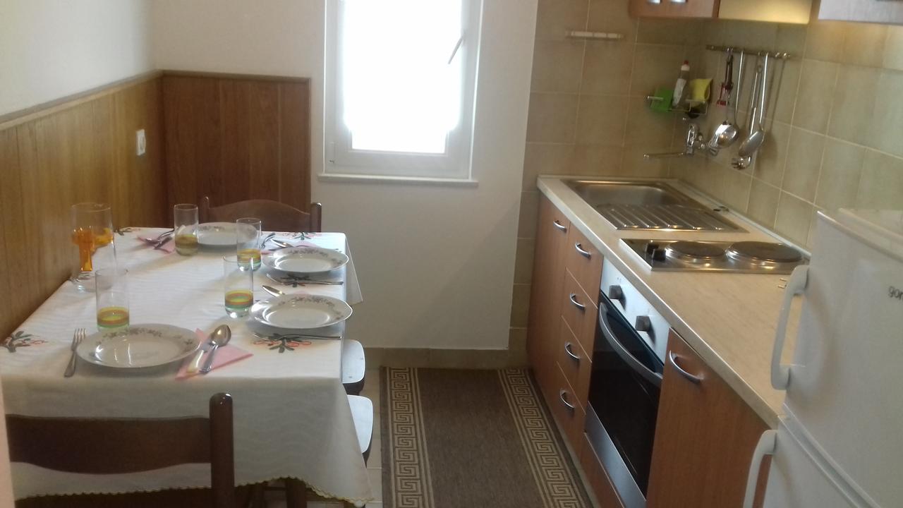 Apartments J&R Babara Biograd Na Moru Bagian luar foto