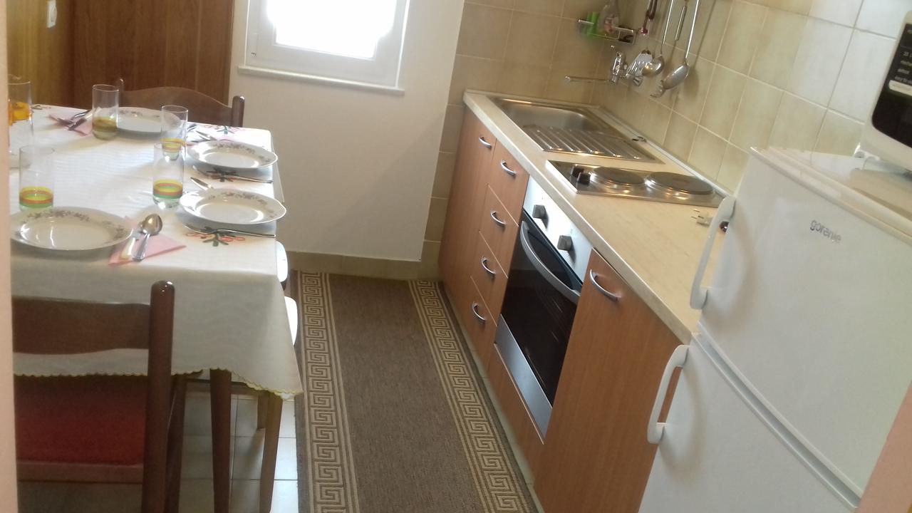 Apartments J&R Babara Biograd Na Moru Bagian luar foto